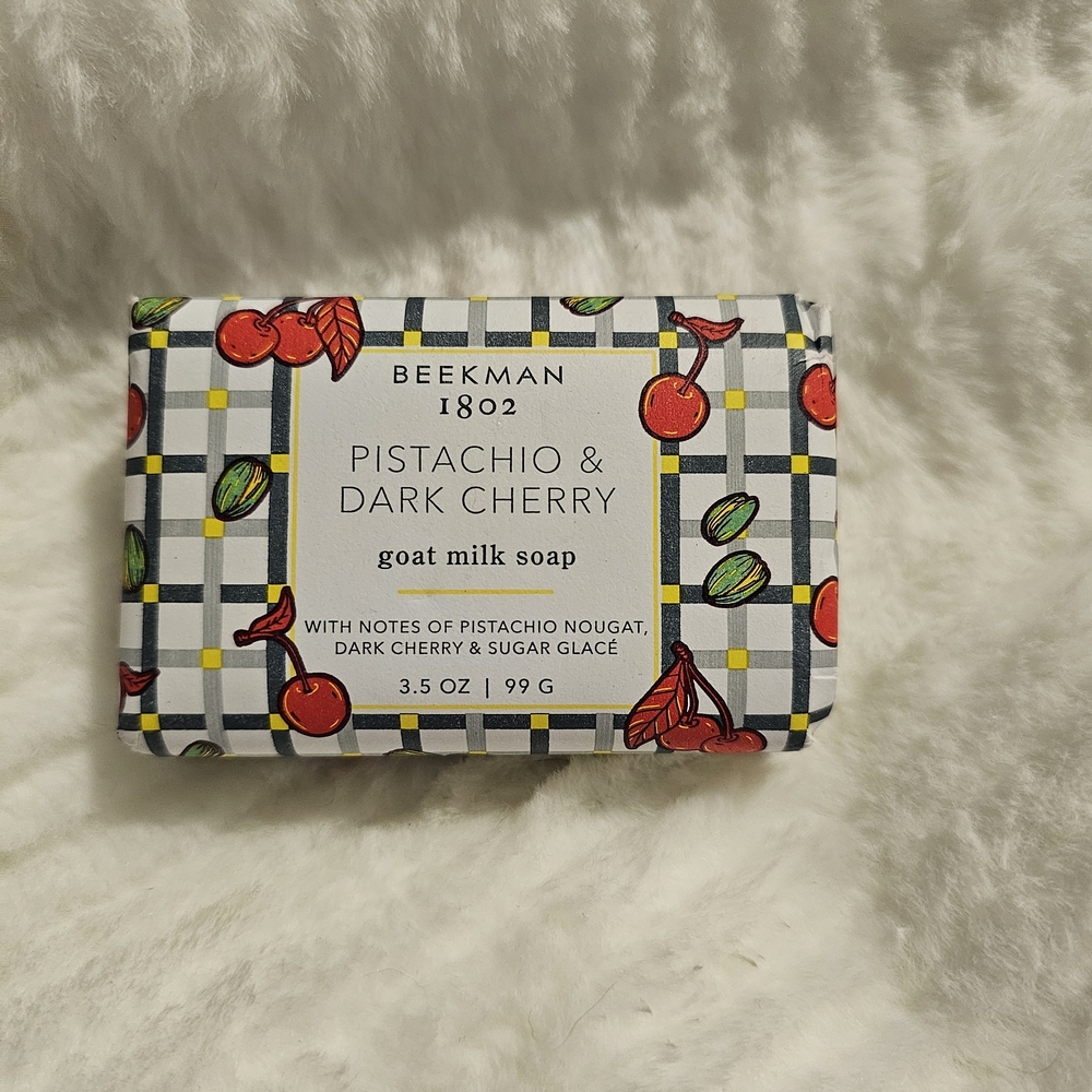 Beekman 1802 Cherry & Pistachio Goat Milk Soap 3.5oz